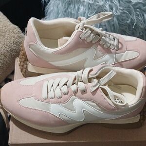 Women's Pink and White Retro Runner Sneakers